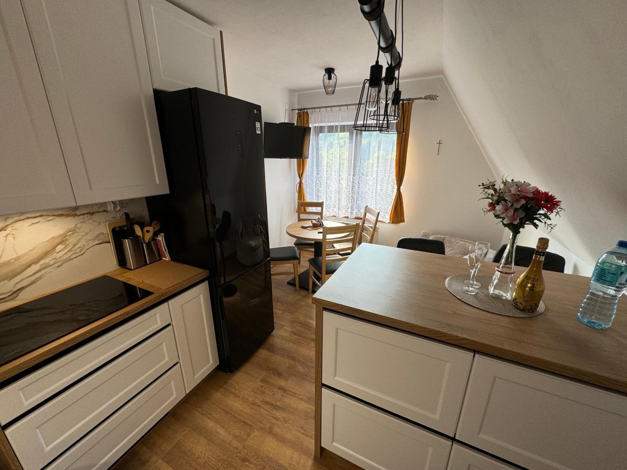 Gut Apartment Poronin Eksteriør bilde